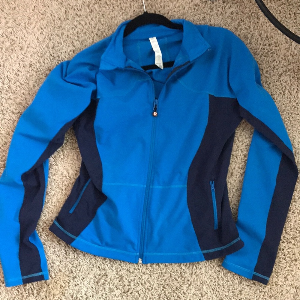 Luluemon blue jacket size 12